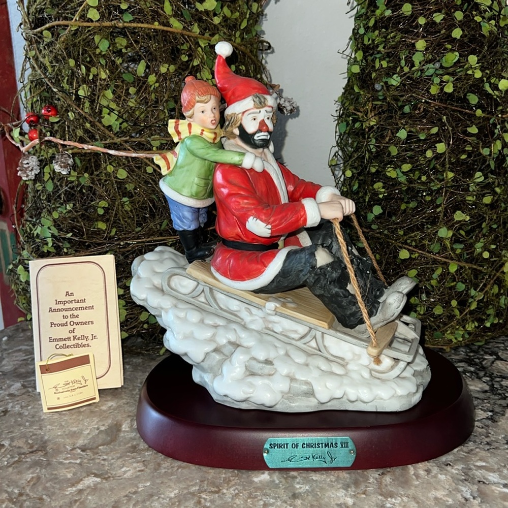 Emmett Kelly Jr. "Spirit of Christmas VIII" Flambro Porcelain Bisque Collectible